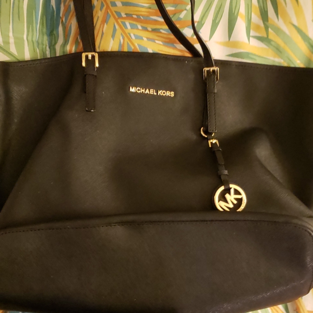 Black Michael Kors tote bag